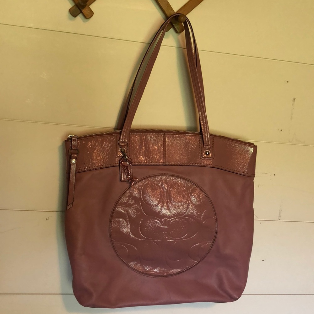 Coach tote offers welcome